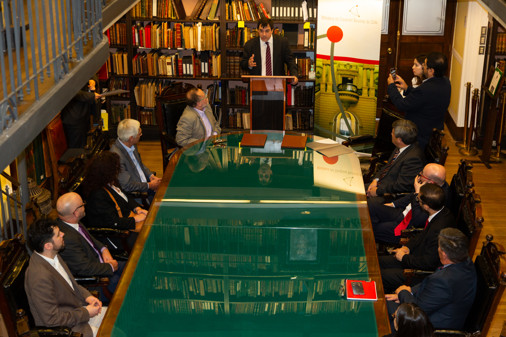 BCNChile_Firma_Convenio_Biblioteca_Ciren_20240418_F001-W