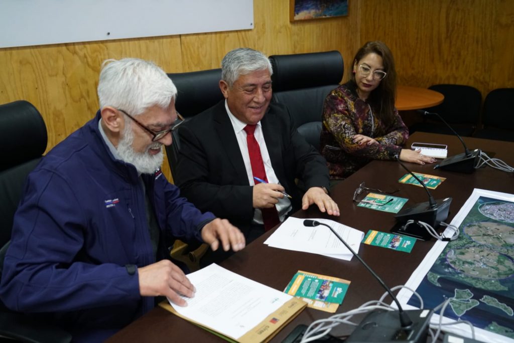 Firma convenio (5)